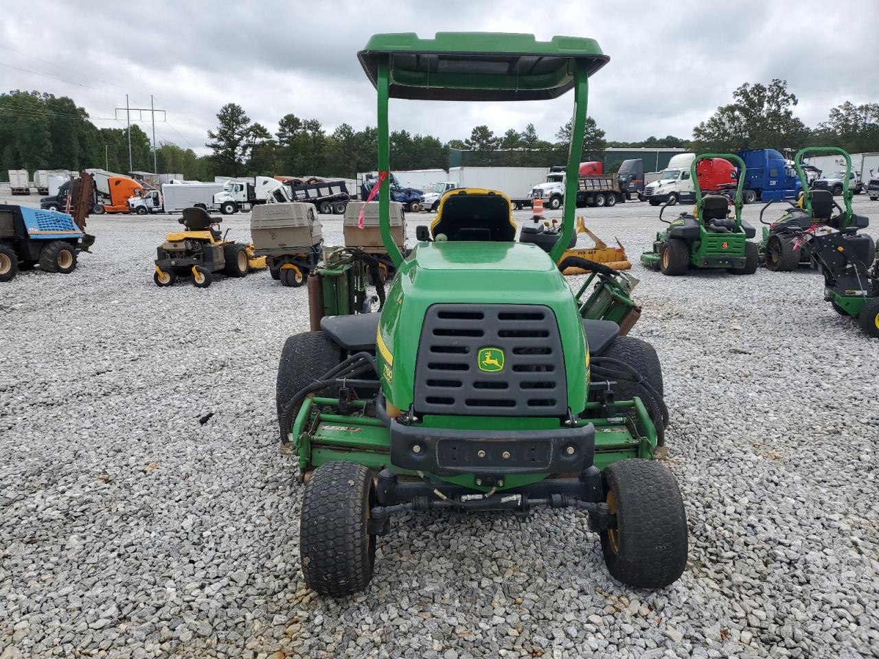 Lot #3260610072 2010 JOHN DEERE UNKNOWN