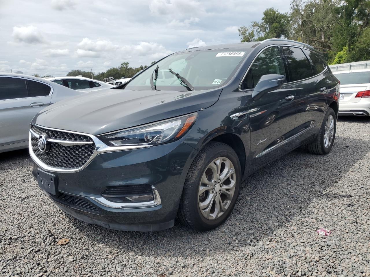 BUICK ENCLAVE AVENIR