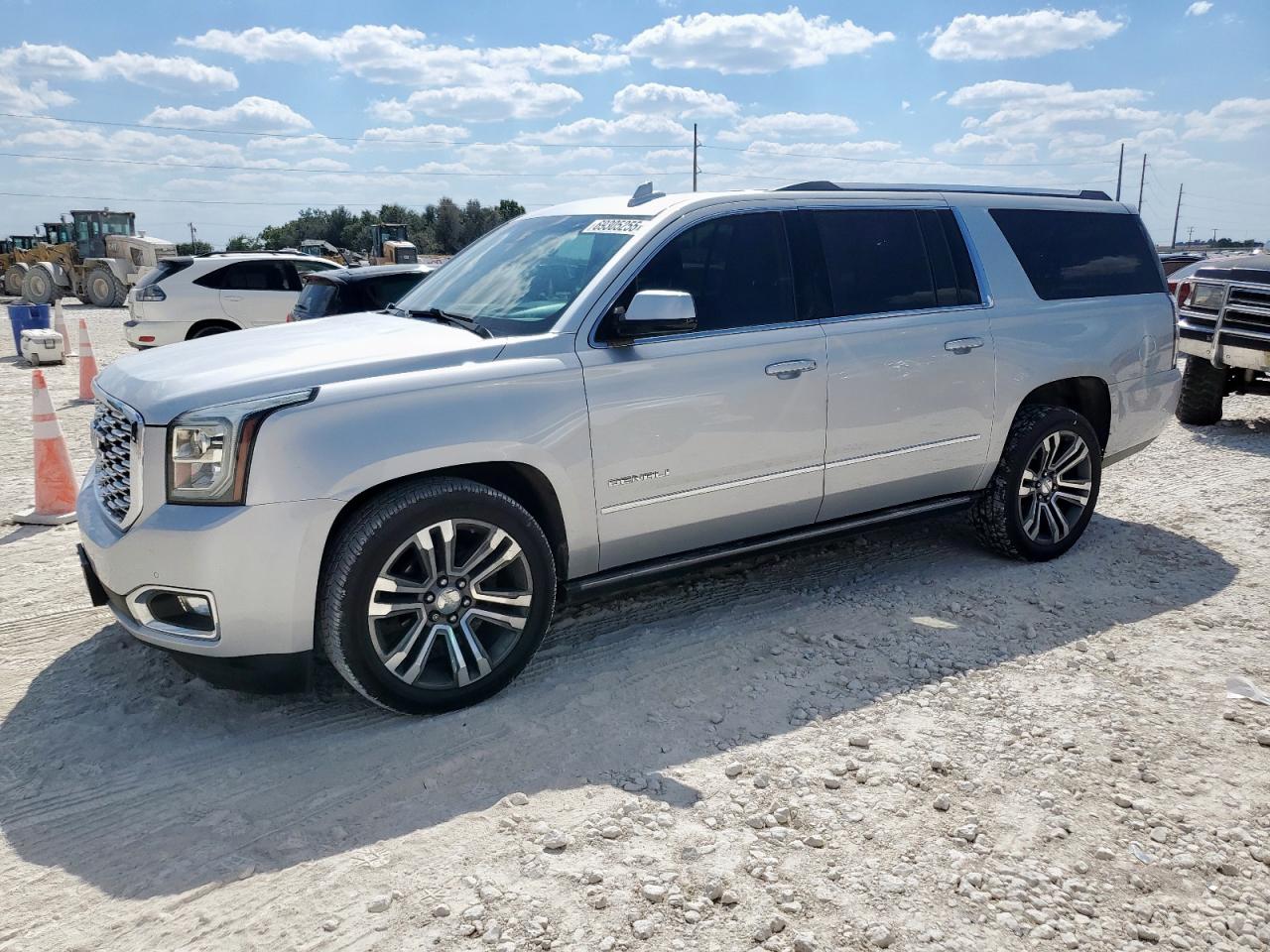 GMC YUKON DENALI