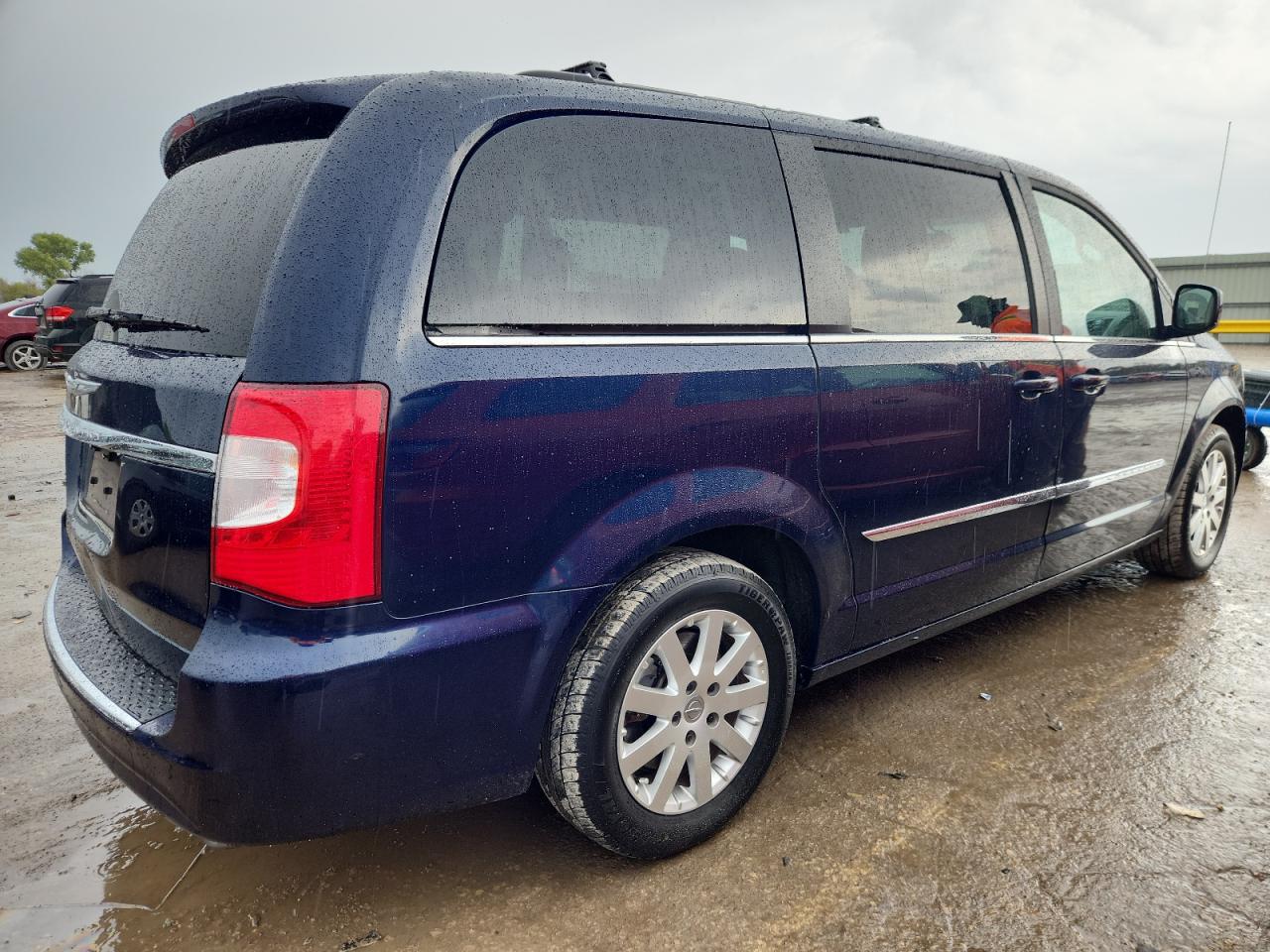 CHRYSLER TOWN & COUNTRY TOURING