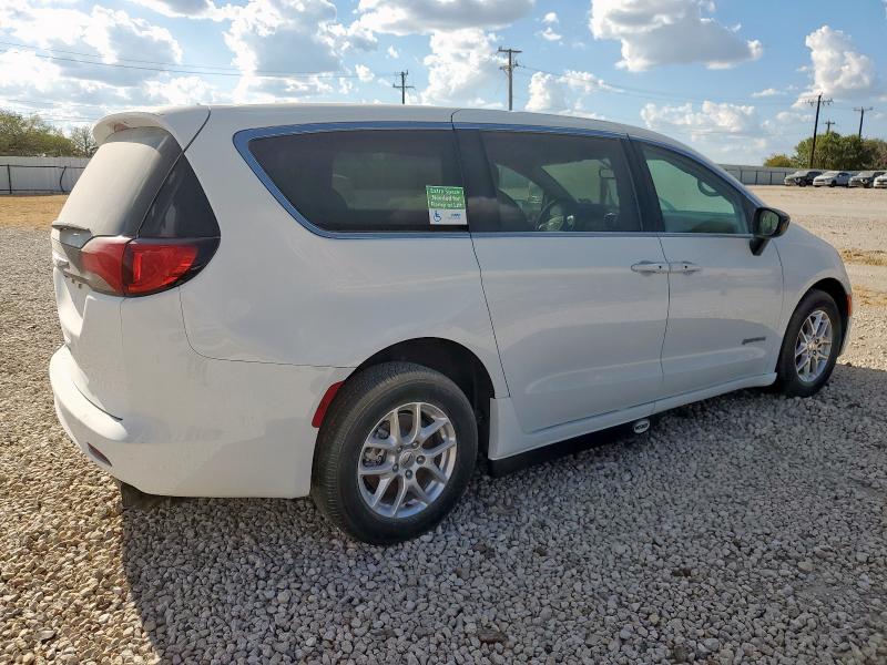 2024 CHRYSLER VOYAGER LX 2C4RC1CG1RR155785