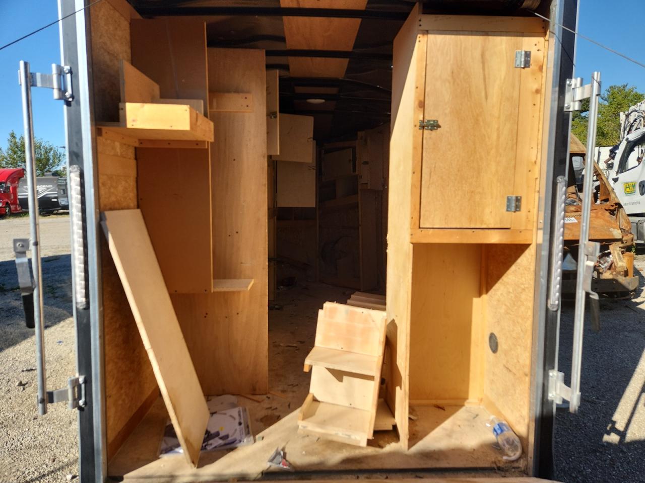 Lot #3259112119 2024 DISCOVERY TRAILER