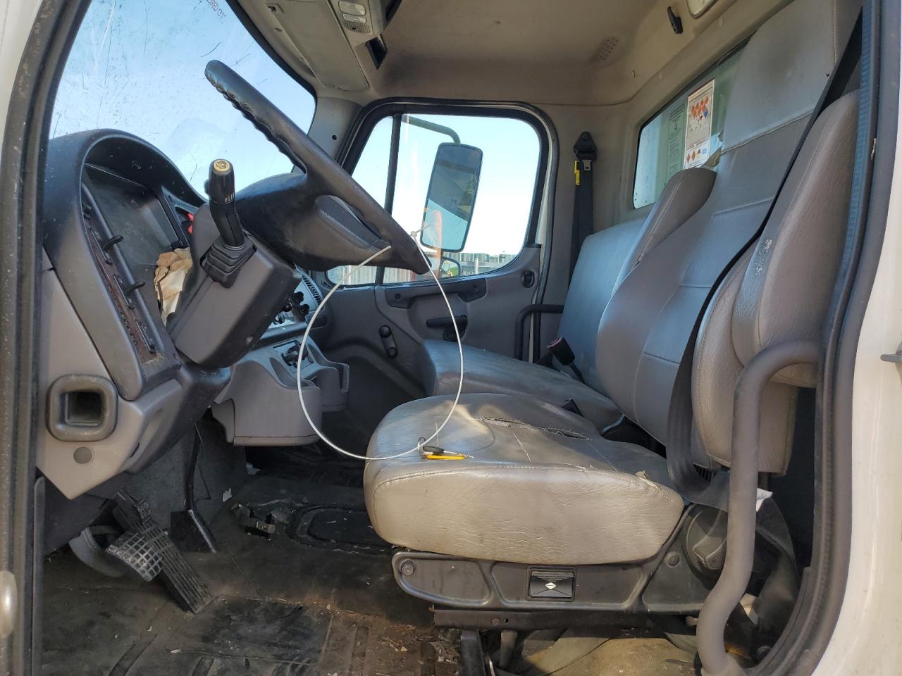 Lot #3302722010 2020 FREIGHTLINER M2 106 MED