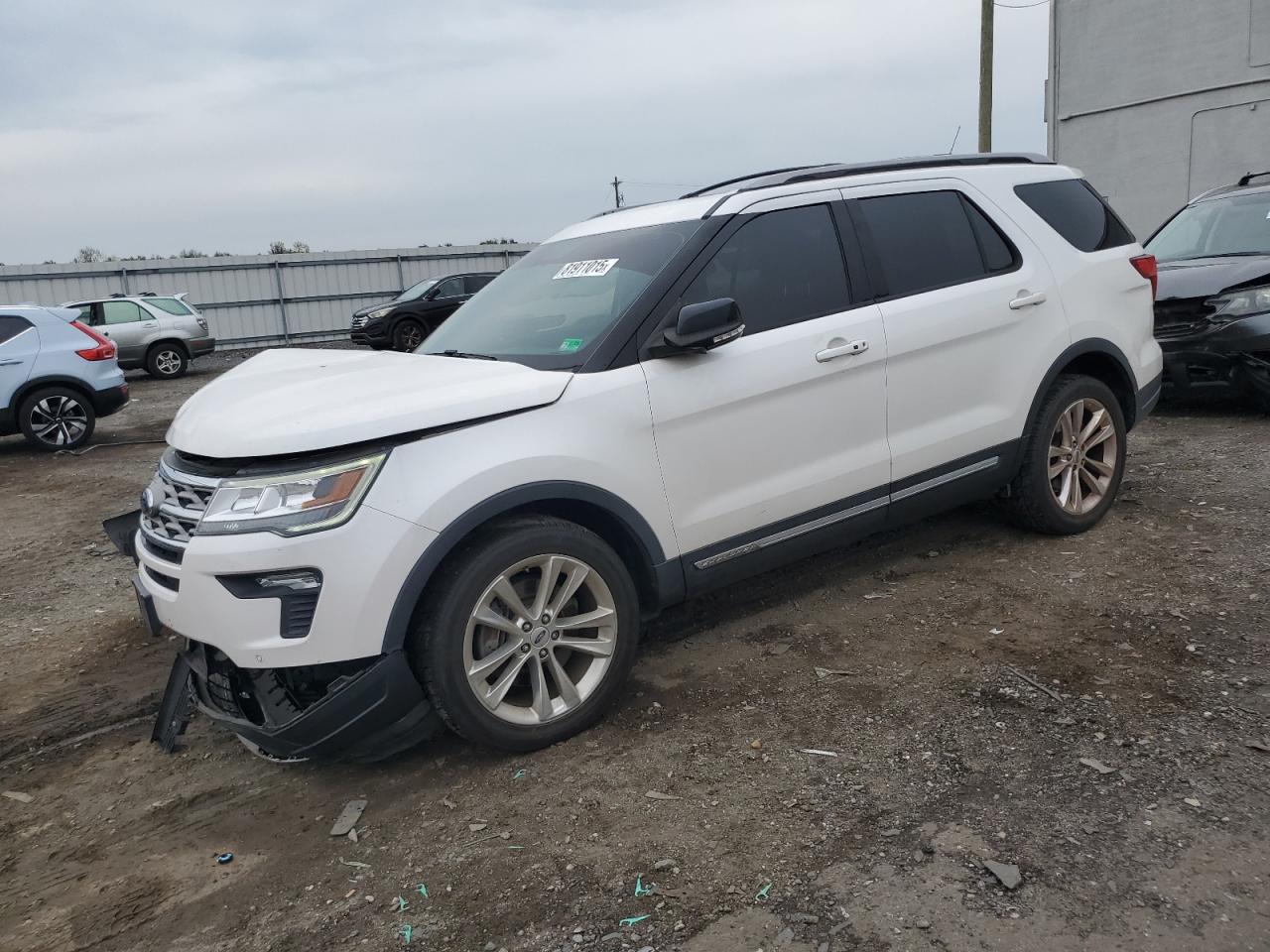 FORD EXPLORER XLT