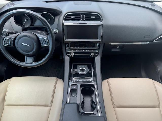 2020 JAGUAR F-PACE PRE SADCJ2FX8LA619250