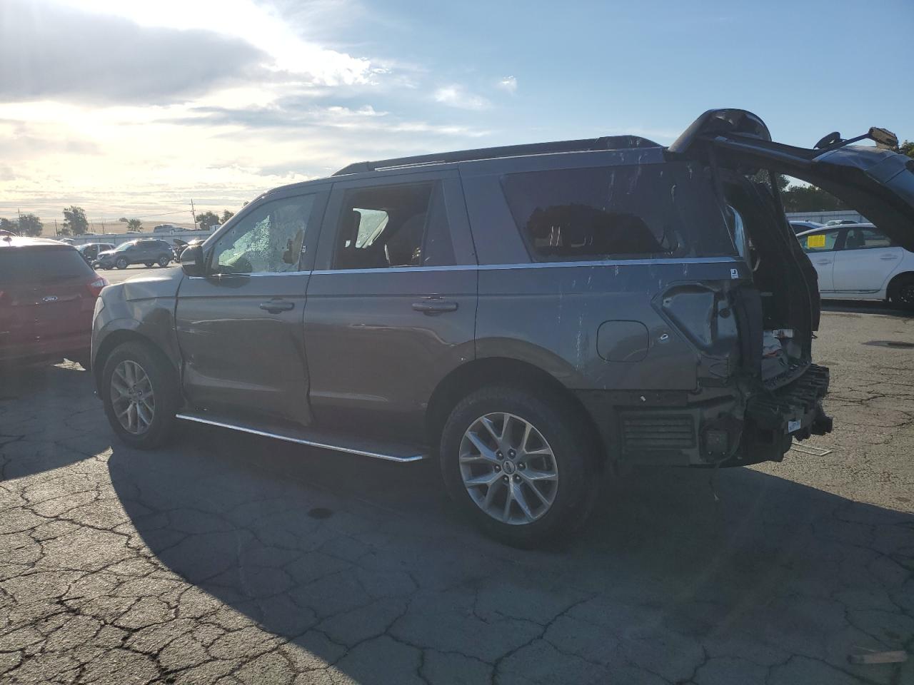 FORD EXPEDITION XLT