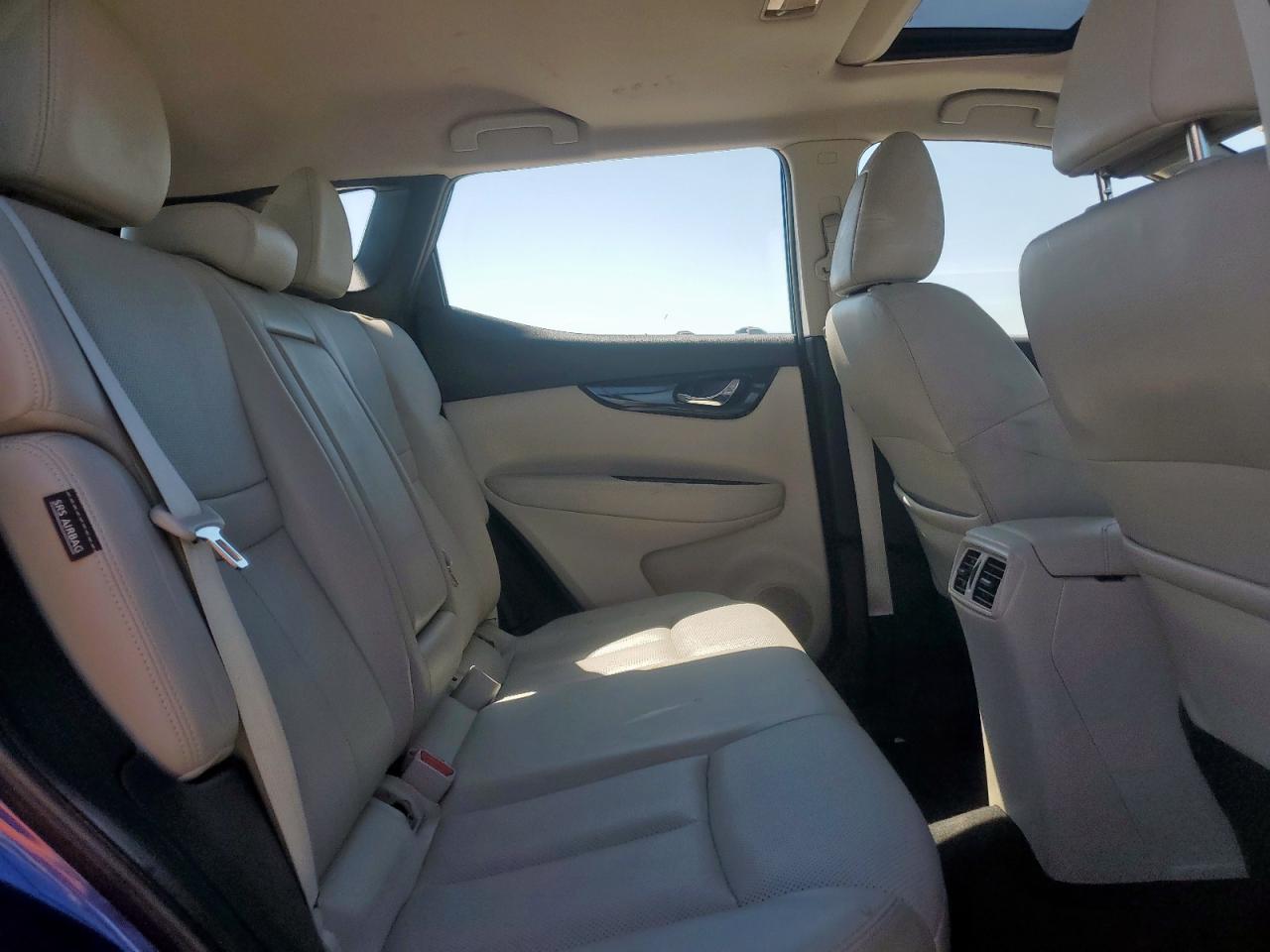 NISSAN ROGUE SPORT SL