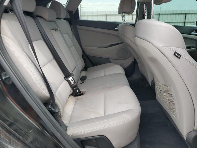 2016 HYUNDAI TUCSON SE KM8J23A42GU027944