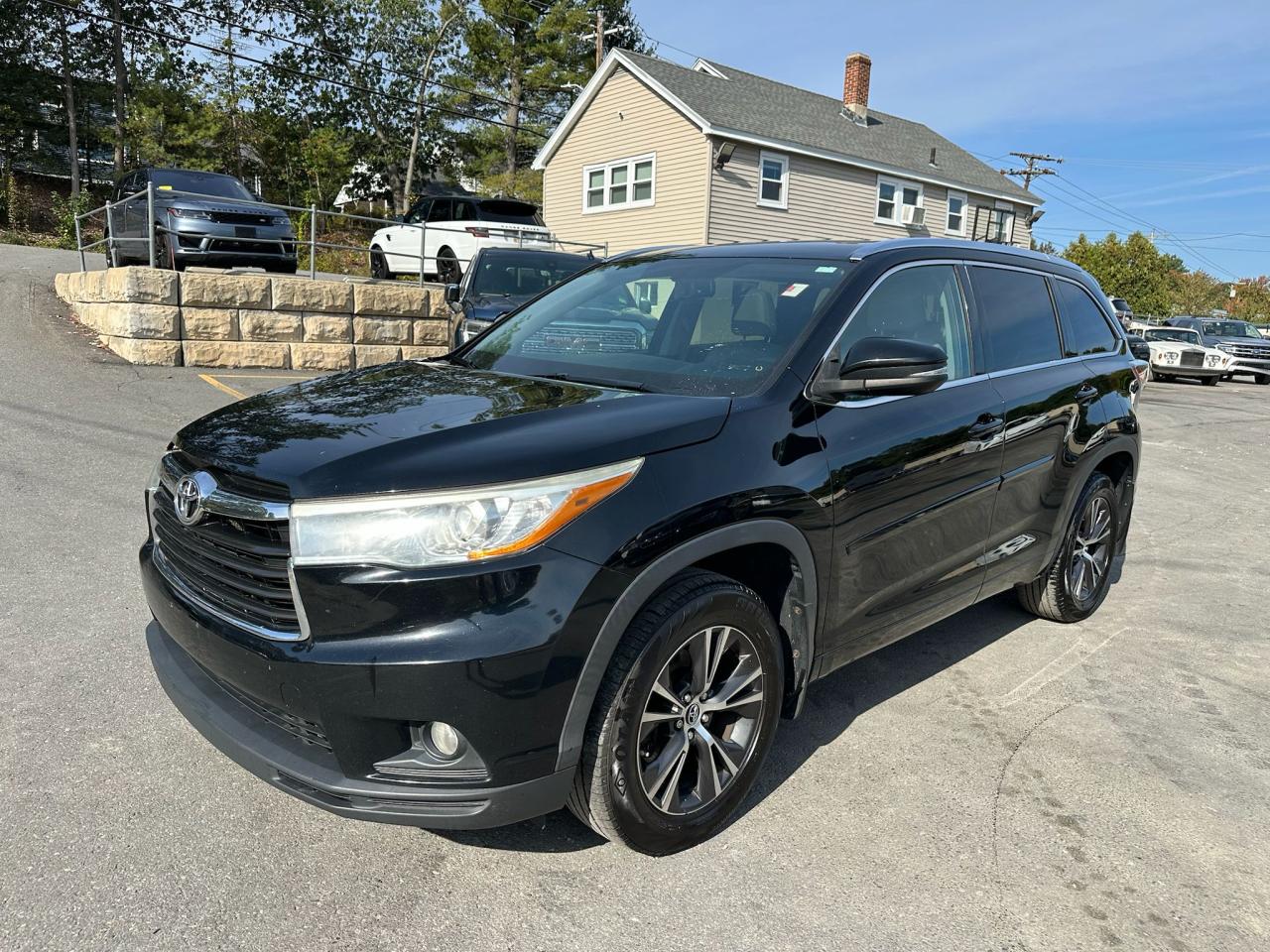 TOYOTA HIGHLANDER XLE