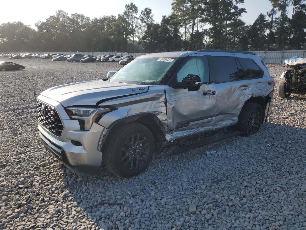TOYOTA SEQUOIA SR5