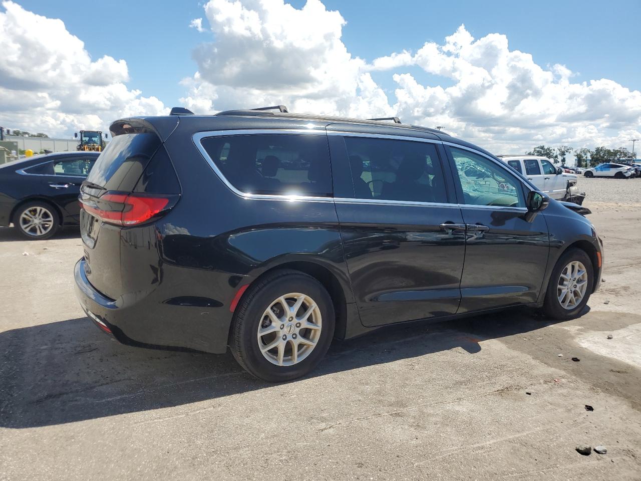 CHRYSLER PACIFICA TOURING L