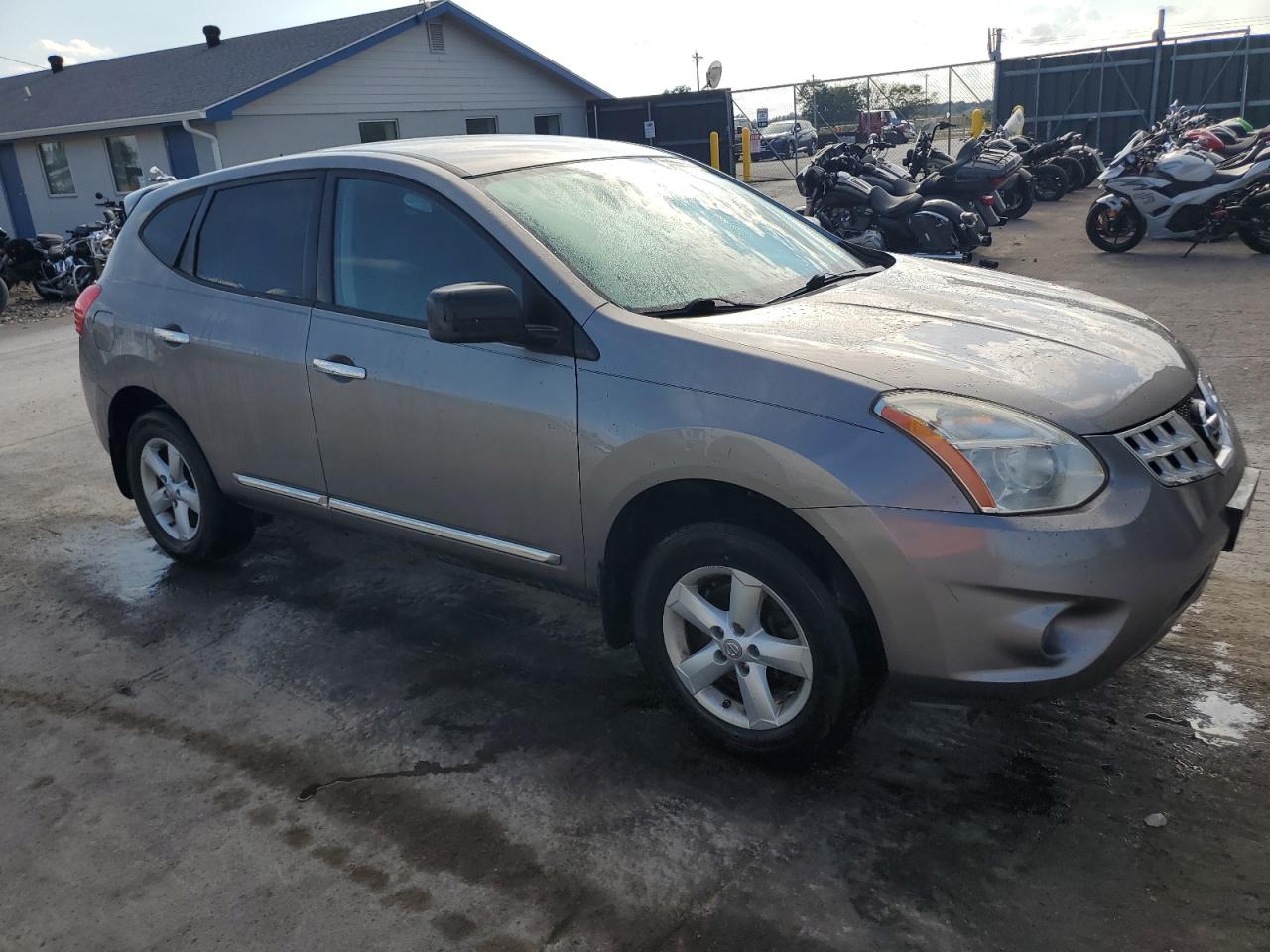 NISSAN ROGUE S