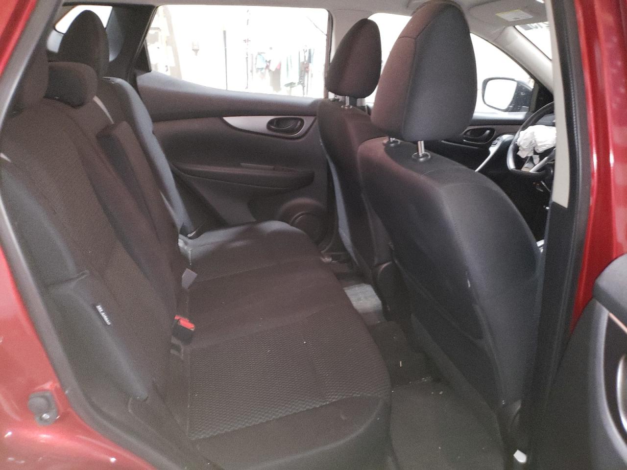 NISSAN ROGUE SPORT S