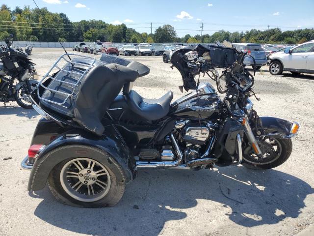 2017 HARLEY-DAVIDSON FLHTCUTG TRI GLIDE ULTRA 1HD1MAD18HB853553