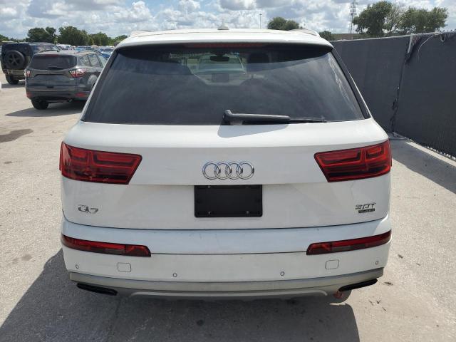 2017 AUDI Q7 PREMIUM WA1LAAF71HD045841
