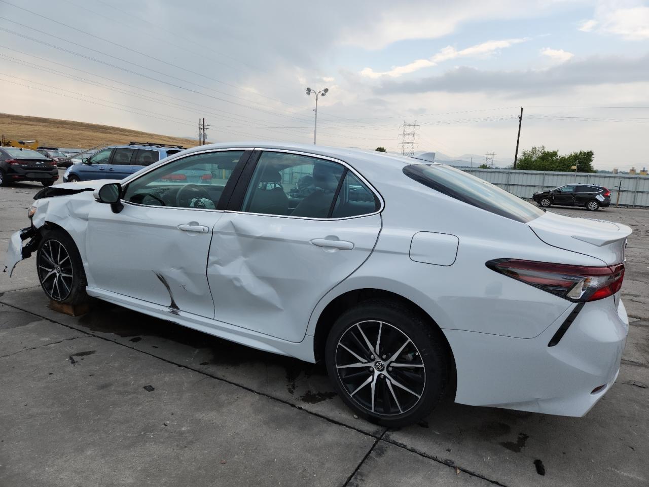 TOYOTA CAMRY SE NIGHT SHADE