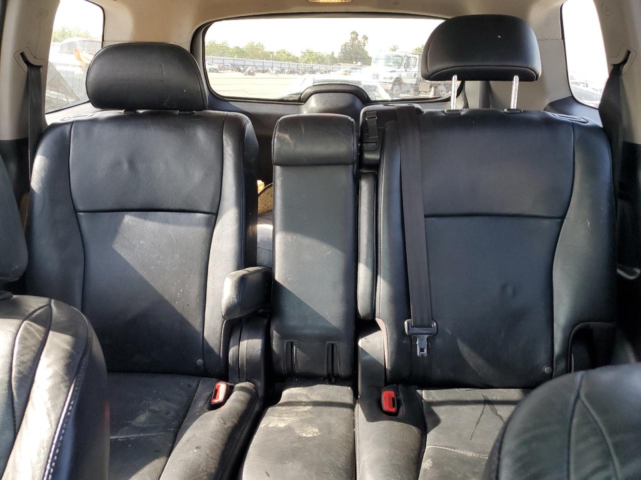 TOYOTA HIGHLANDER BASE