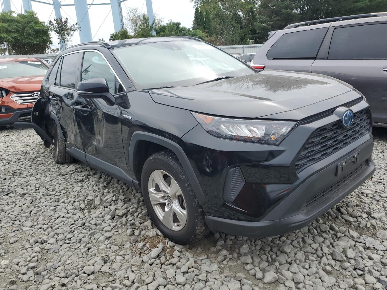 TOYOTA RAV4 LE