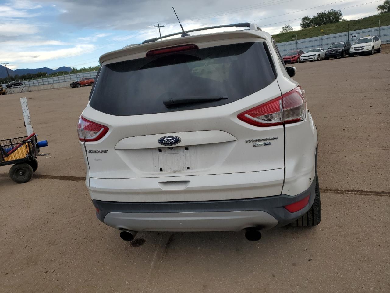 FORD ESCAPE TITANIUM