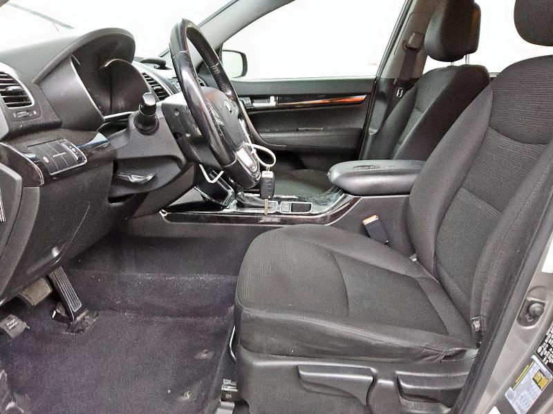 2014 KIA SORENTO LX - 5XYKT3A69EG519585