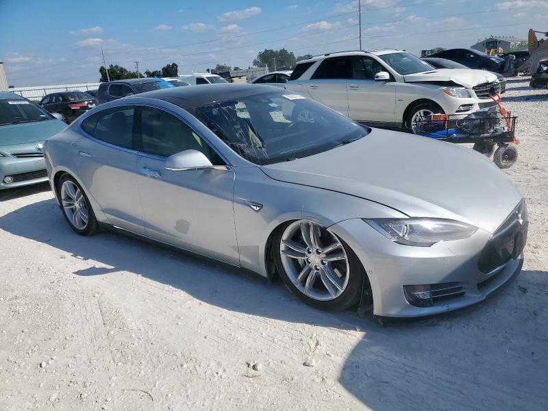 2015 TESLA MODEL S - 5YJSA1E20FF118288