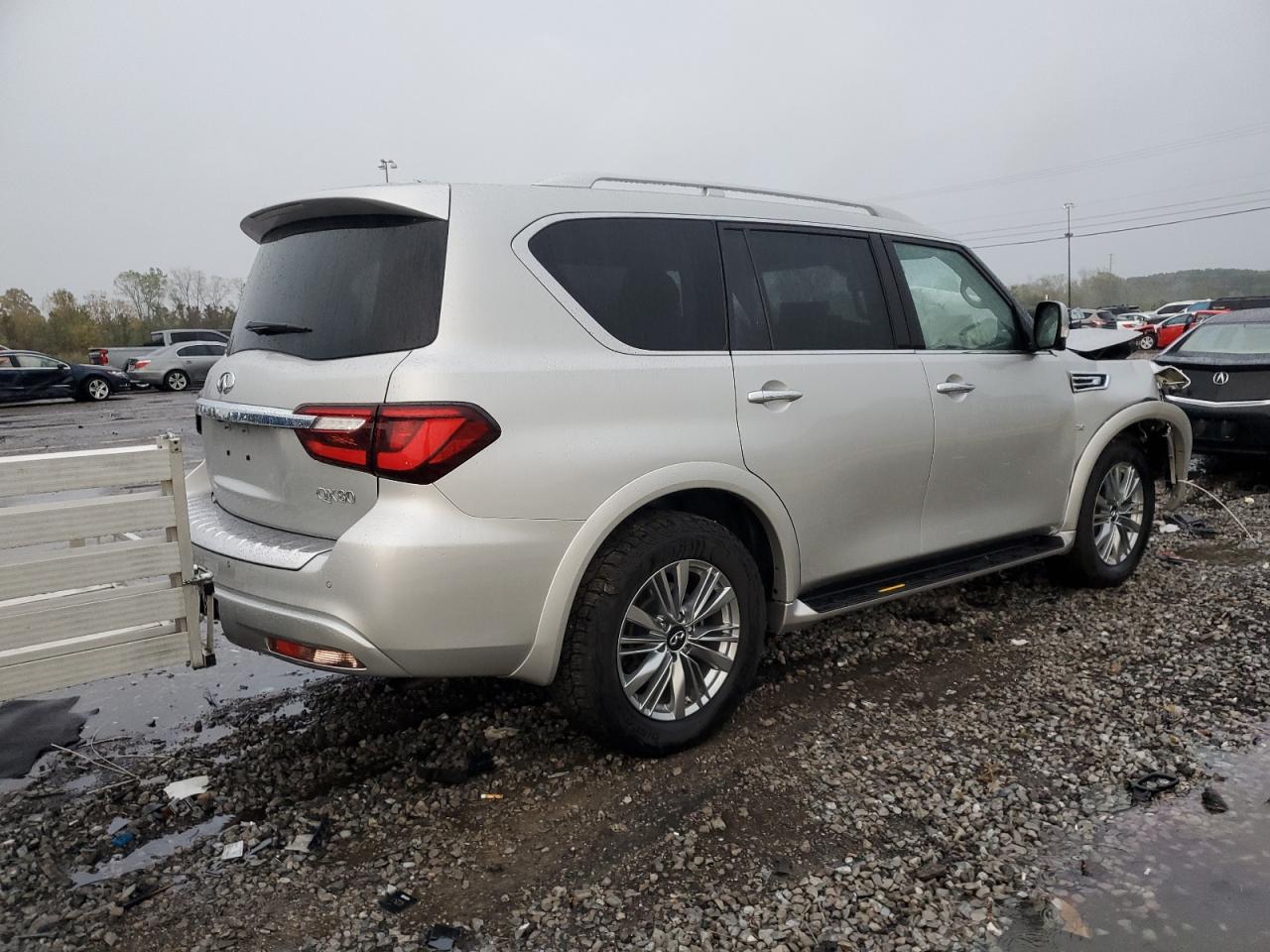 INFINITI QX80 LUXE