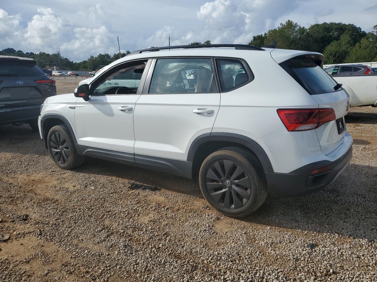 VOLKSWAGEN TAOS S