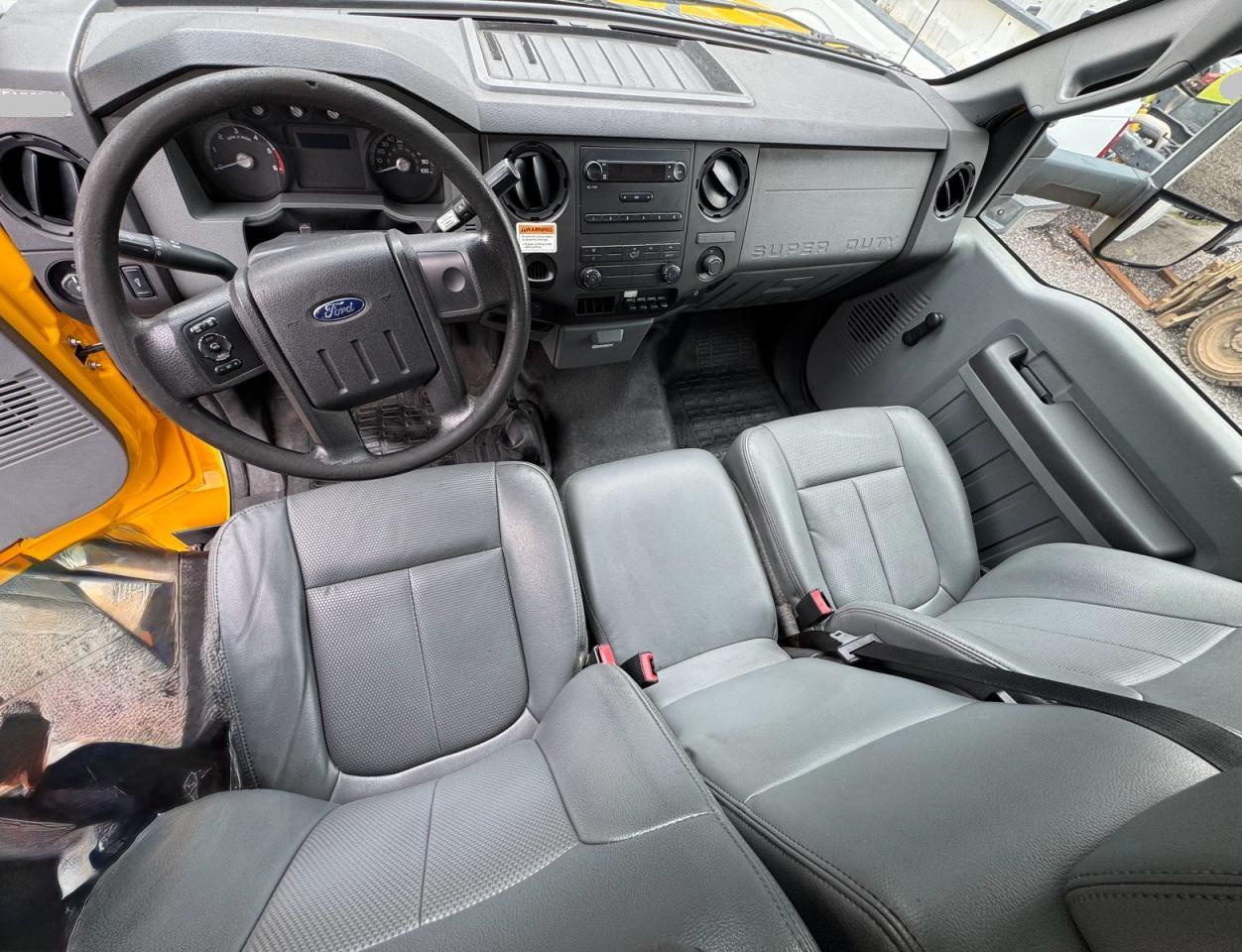 FORD F650 SUPER DUTY