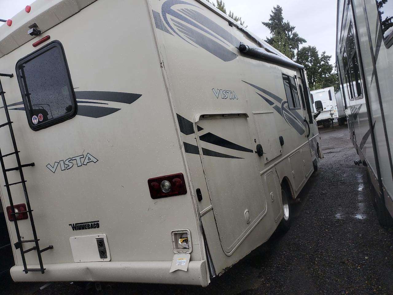 Lot #3296965826 2017 WINNEBAGO VISTA