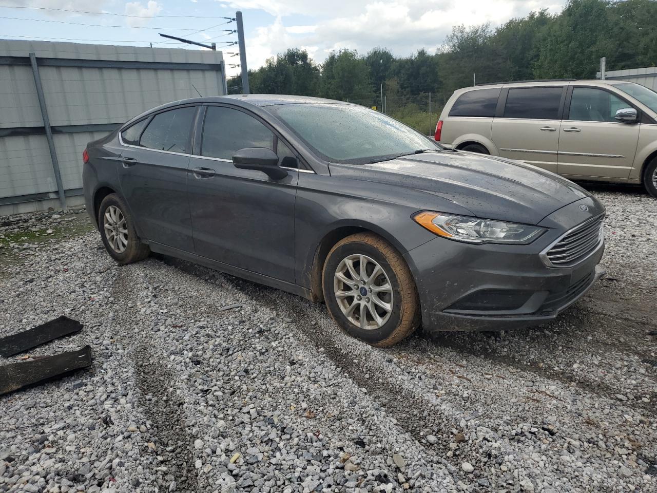 FORD FUSION S