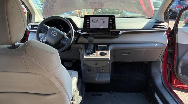 2022 TOYOTA SIENNA LE 5TDKSKFC7NS042041