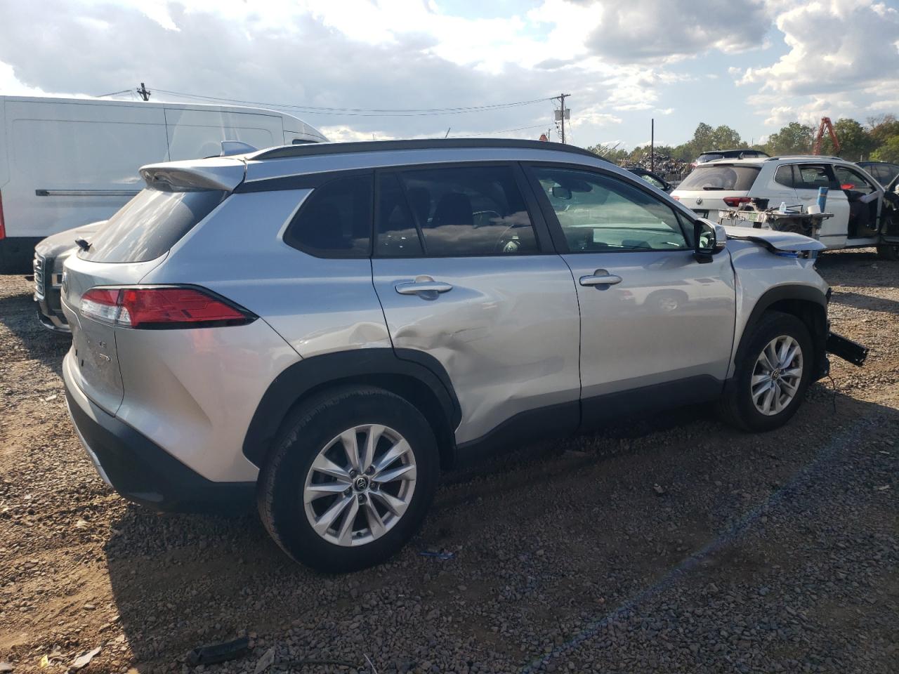 TOYOTA COROLLA CROSS LE