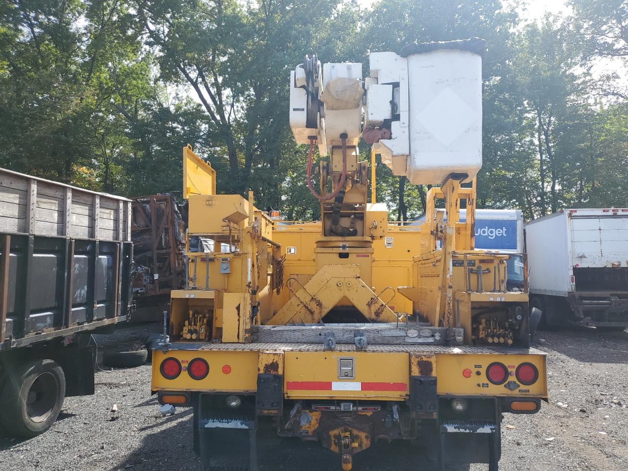 Lot #3258832789 2011 INTERNATIONAL 4400