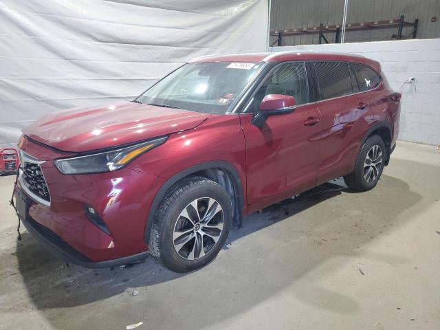 2022 TOYOTA HIGHLANDER XLE 5TDHZRBH5NS564053