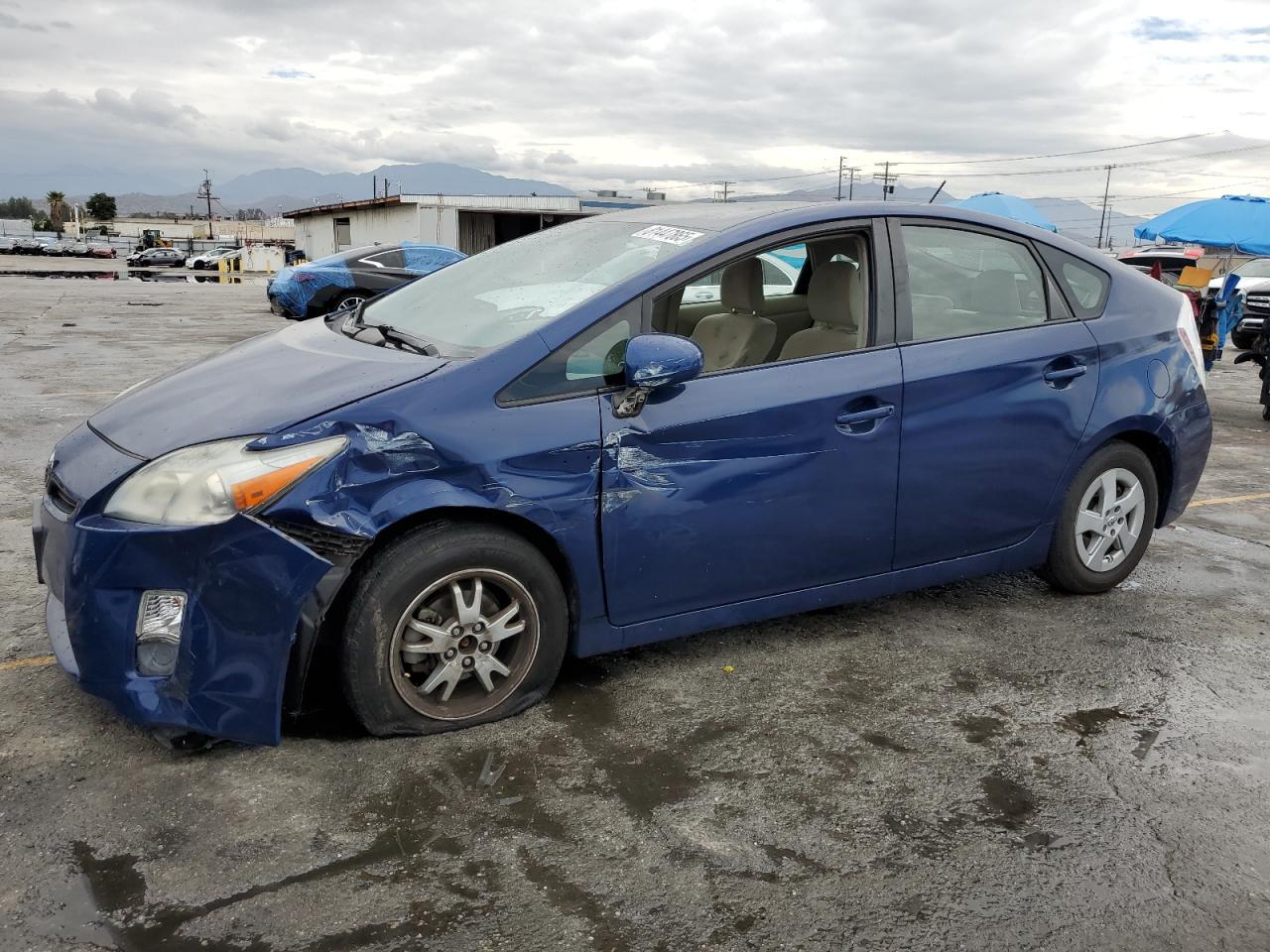 TOYOTA PRIUS
