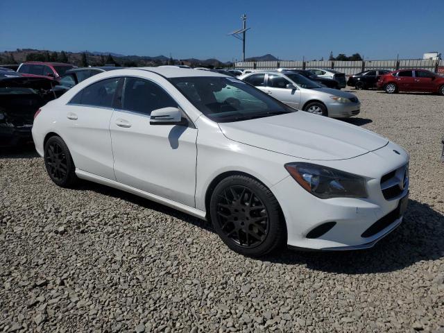 2018 MERCEDES-BENZ CLA 250 WDDSJ4EB5JN677109