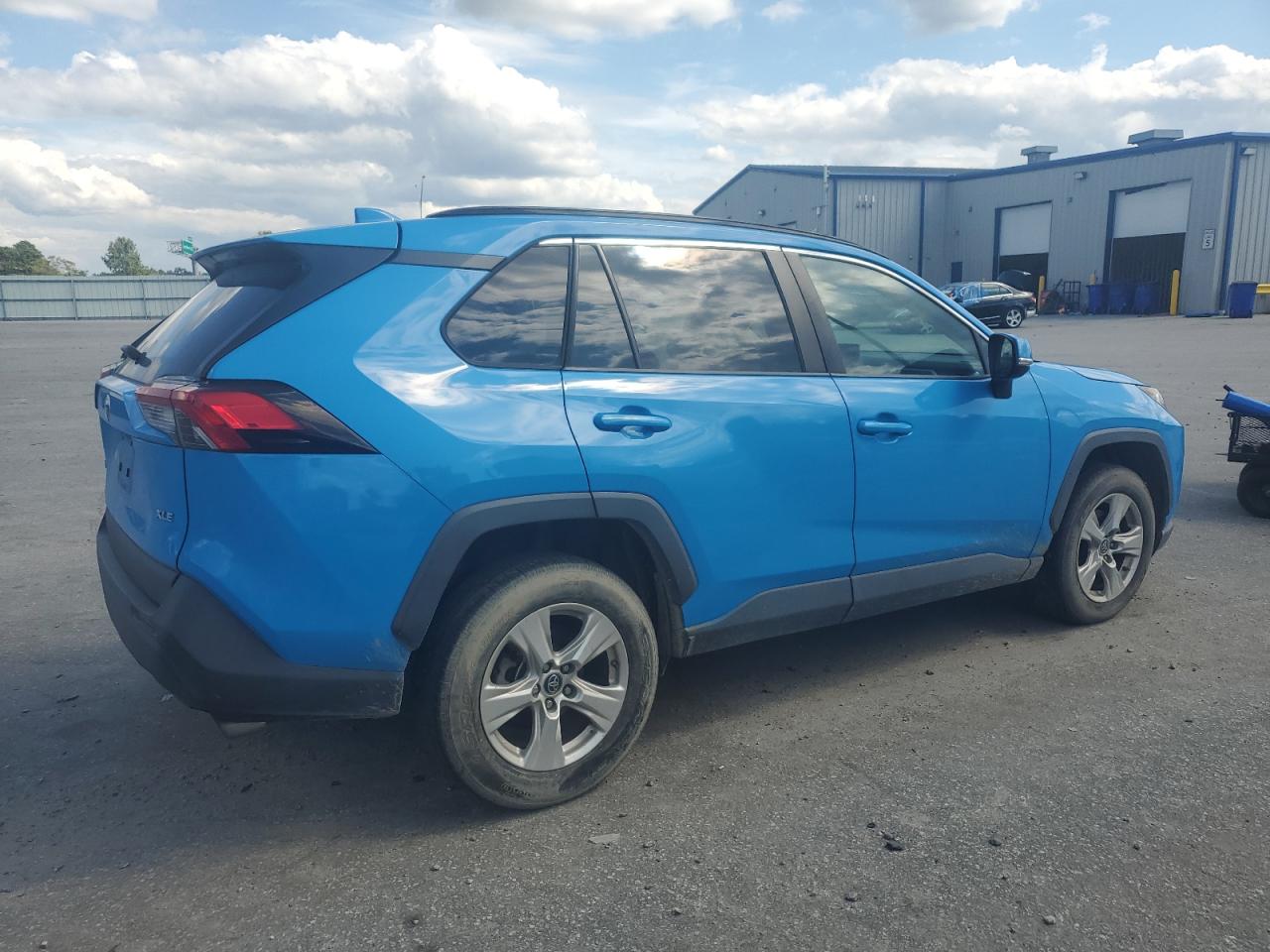 TOYOTA RAV4 XLE