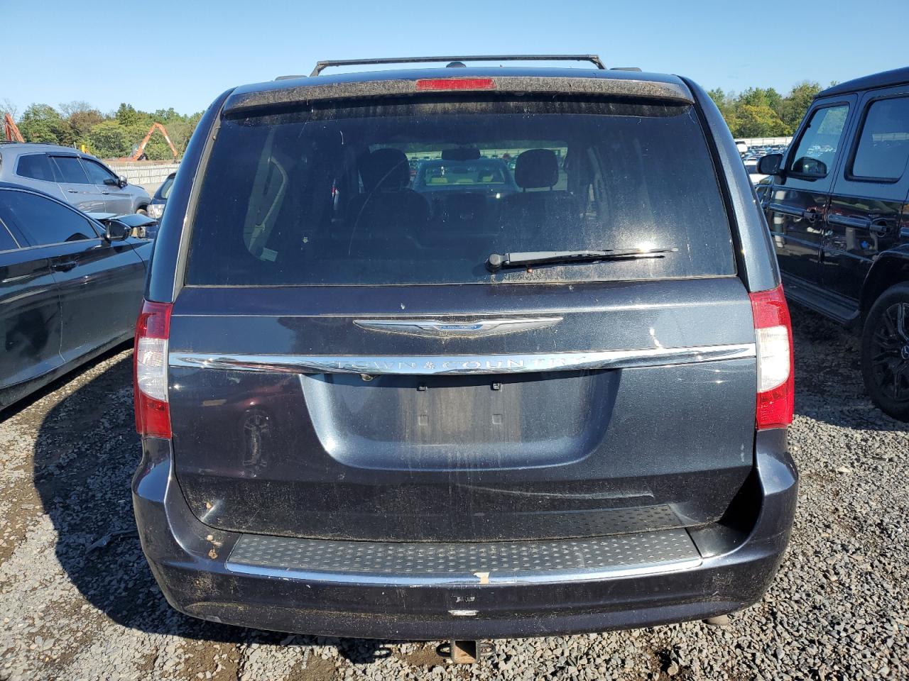 CHRYSLER TOWN & COUNTRY TOURING