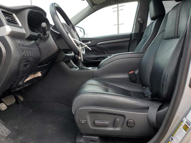 2018 TOYOTA HIGHLANDER SE 5TDJZRFH0JS541219