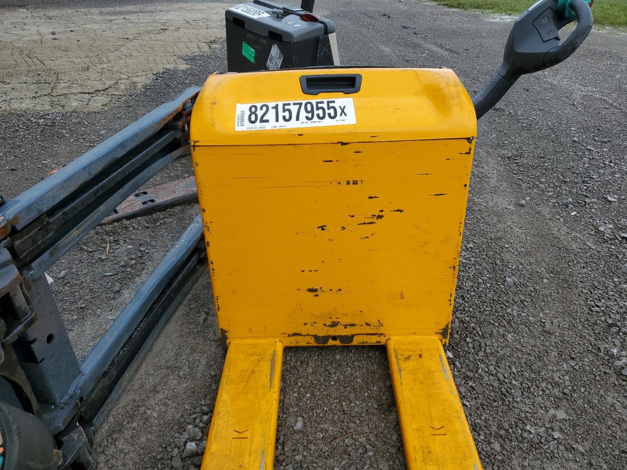 Lot #3246797822 2020 JJOF ELECTRIC PALLET JACK