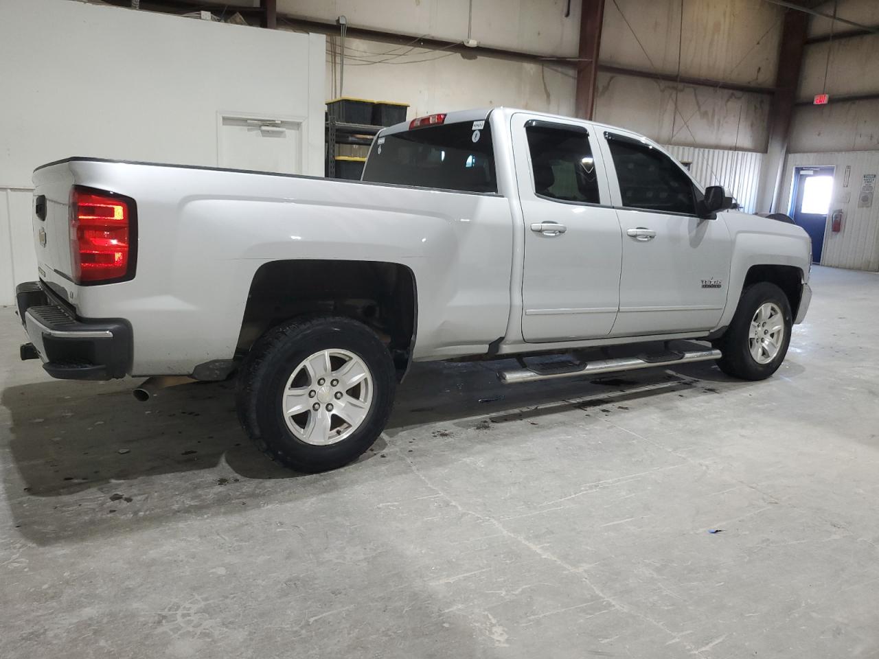 CHEVROLET SILVERADO C1500 LT