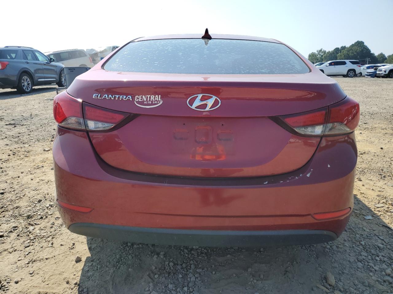 HYUNDAI ELANTRA SE