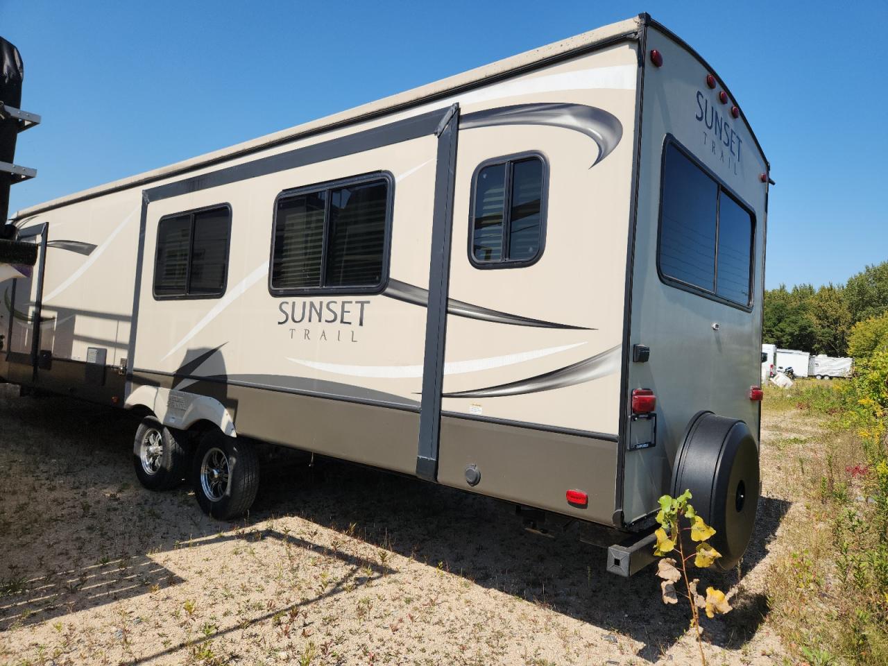 Lot #3282613870 2015 CROSSROADS SUNSET TRA