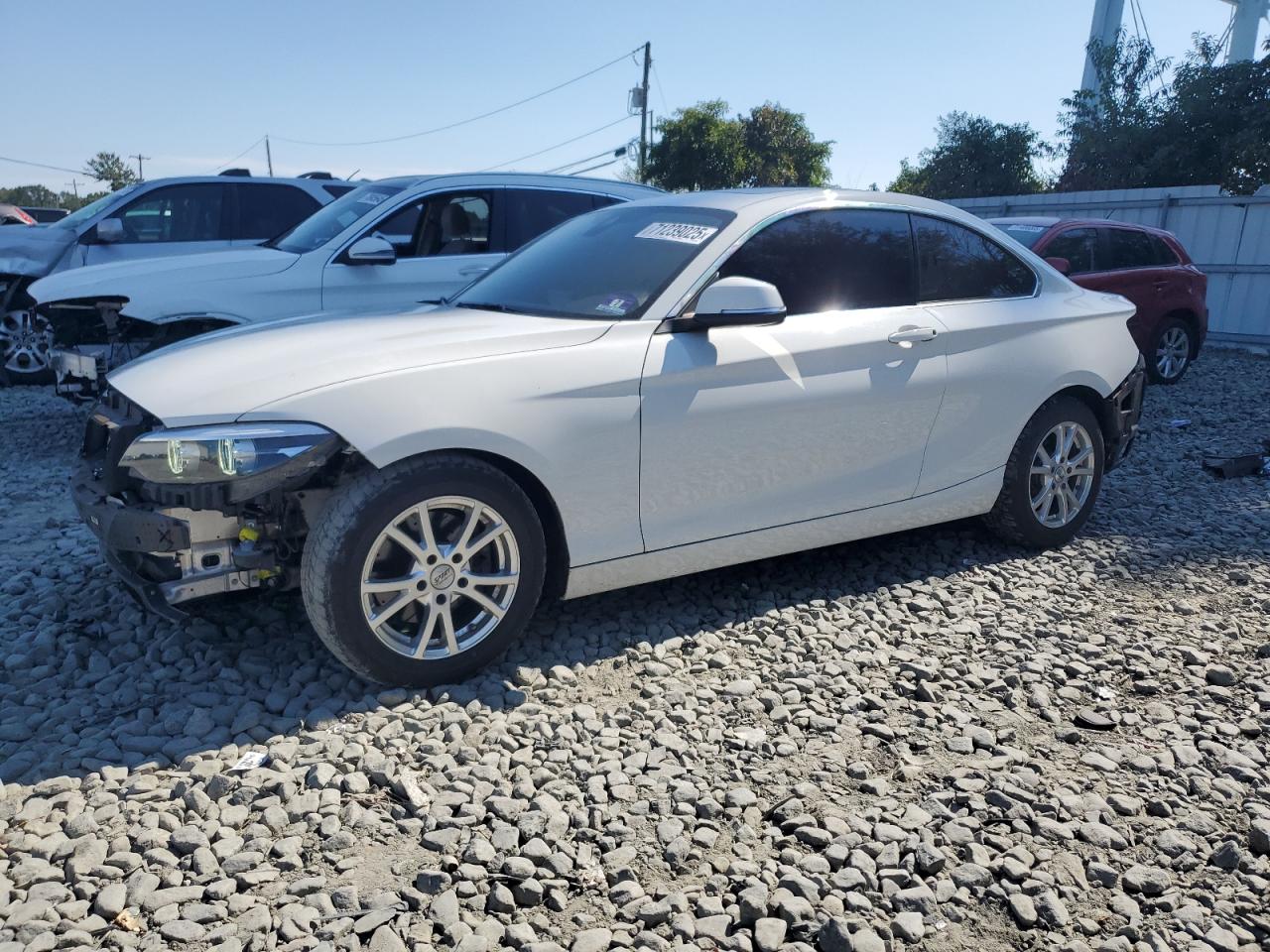 BMW 2 SERIES 230XI