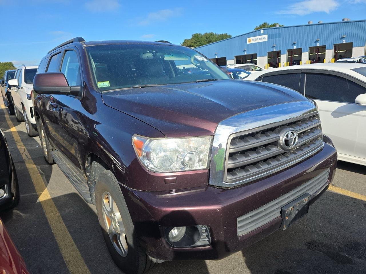 TOYOTA SEQUOIA SR5