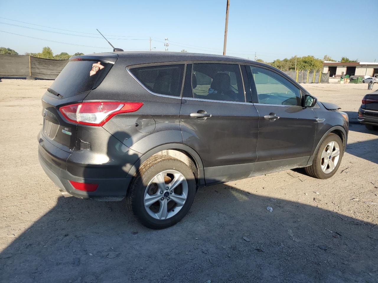 FORD ESCAPE SE