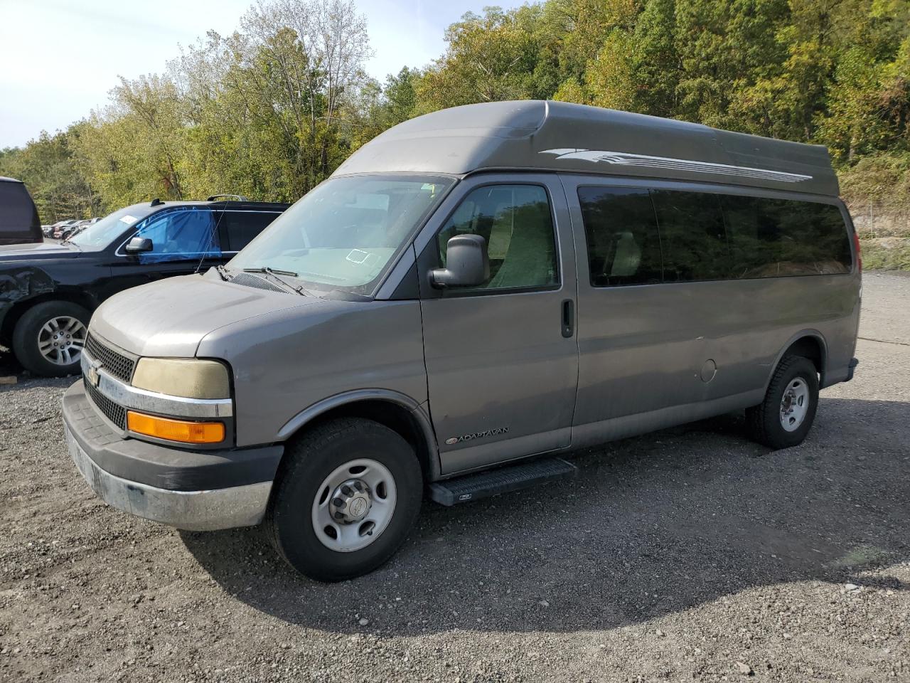 CHEVROLET EXPRESS LT
