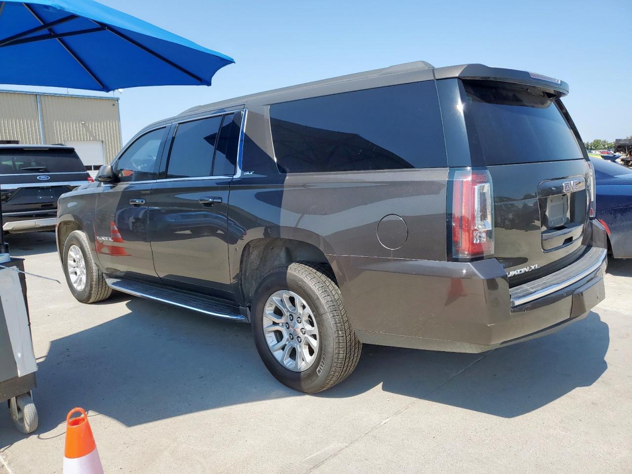 GMC YUKON K1500 SLT