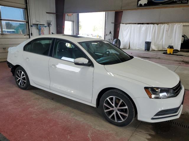 2018 VOLKSWAGEN JETTA SE 3VWDB7AJ7JM258085