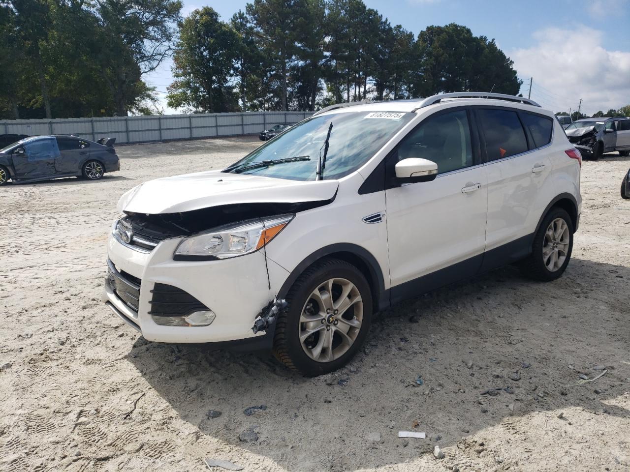FORD ESCAPE TITANIUM